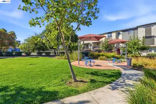 29226 Hub Ln, Hayward, CA 94544 - Photo 29