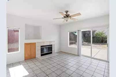 2356 Yorkshire Dr, Antioch, CA 94531 - Photo 7