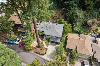 29 Eastwood Ct, Oakland, CA 94611 - Photo 55