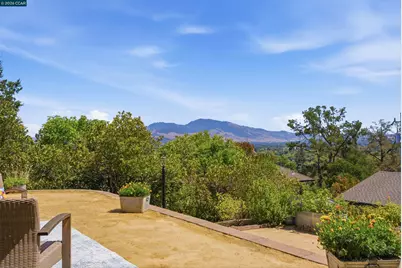 450 Little Rd, Pleasant Hill, CA 94523 - Photo 1