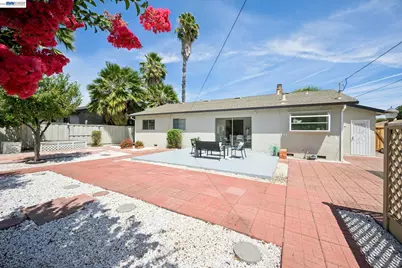 8231 Cardiff Dr, Dublin, CA 94568 - Photo 43