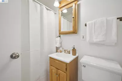 8231 Cardiff Dr, Dublin, CA 94568 - Photo 19