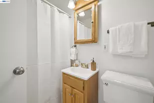 8231 Cardiff Dr, Dublin, CA 94568 - Photo 19