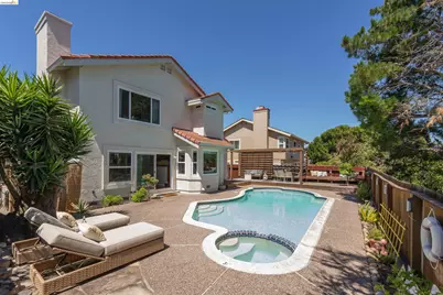 2137 Pheasant Dr, Hercules, CA 94547 - Photo 63