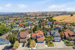 2137 Pheasant Dr, Hercules, CA 94547 - Photo 81
