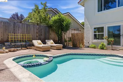 2137 Pheasant Dr, Hercules, CA 94547 - Photo 67