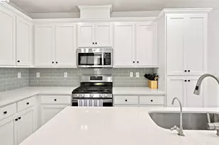 59 Autumn Ln, Pittsburg, CA 94565 - Photo 7