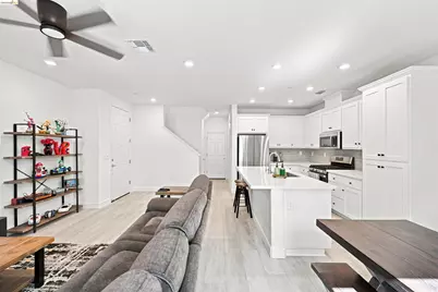 59 Autumn Ln, Pittsburg, CA 94565 - Photo 9
