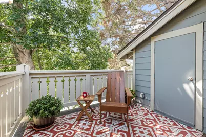 122 Lakeshore Ct, Richmond, CA 94804 - Photo 19