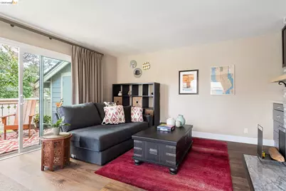 122 Lakeshore Ct, Richmond, CA 94804 - Photo 3