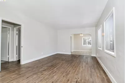 2605 Prentiss Pl, Oakland, CA 94601 - Photo 3