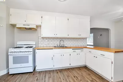 2605 Prentiss Pl, Oakland, CA 94601 - Photo 19