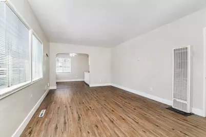 2605 Prentiss Pl, Oakland, CA 94601 - Photo 13