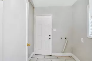 2605 Prentiss Pl, Oakland, CA 94601 - Photo 9