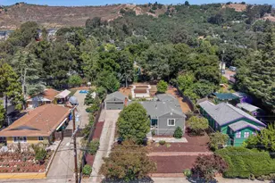7538 Circle Hill Dr, Oakland, CA 94605 - Photo 39
