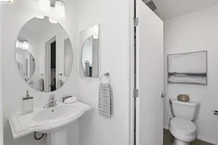 187 City Limits Cir, Oakland, CA 94608 - Photo 17