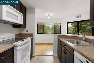 2535 Lucy Lane #B, Walnut Creek, CA 94595 - Photo 9