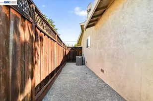 961 Essex St, Livermore, CA 94550 - Photo 45