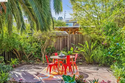 4624 Steele St, Oakland, CA 94619 - Photo 43
