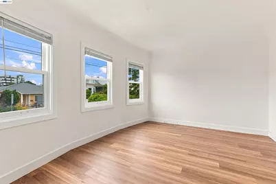 6414 Herzog St, Oakland, CA 94608 - Photo 11