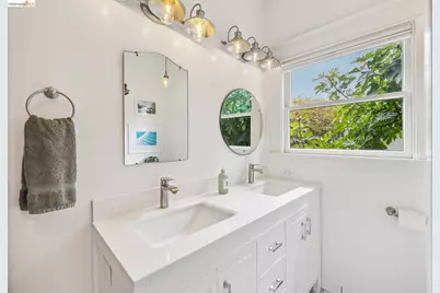 2739 10th Ave, Oakland, CA 94606 - Photo 25