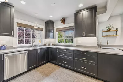 2739 10th Ave, Oakland, CA 94606 - Photo 11