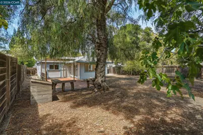 3712 Los Flores Ave, Concord, CA 94519 - Photo 21