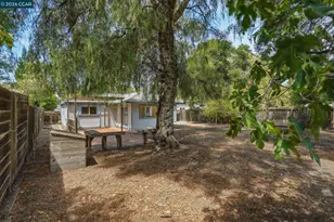 3712 Los Flores Ave, Concord, CA 94519 - Photo 21
