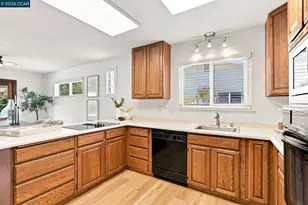 4620 Regina Ln, Concord, CA 94521 - Photo 9