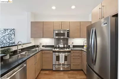 200 2nd St #403, Oakland, CA 94607 - Photo 11