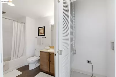 200 2nd St #403, Oakland, CA 94607 - Photo 27