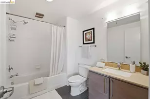 200 2nd St, Oakland, CA 94607 - Photo 27