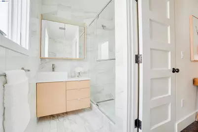 5323 Miles Ave, Oakland, CA 94618 - Photo 9