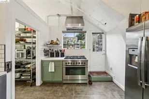 958 28th St, Oakland, CA 94608 - Photo 9