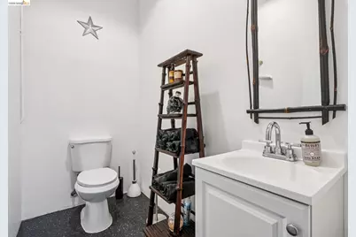 958 28th St. #2825B, Oakland, CA 94608 - Photo 25
