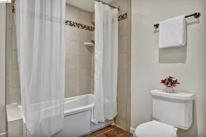 4656 Redding St, Oakland, CA 94619 - Photo 41
