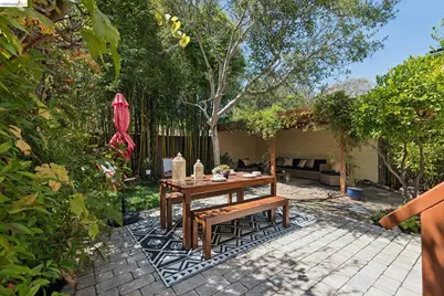 1322 Stannage Ave, Berkeley, CA 94702 - Photo 33