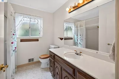 1152 Easley Dr, Clayton, CA 94517 - Photo 29