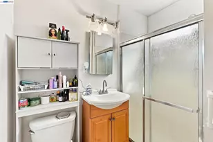 1451 Linfield Ln, Hayward, CA 94545 - Photo 21
