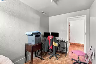 1451 Linfield Ln, Hayward, CA 94545 - Photo 17