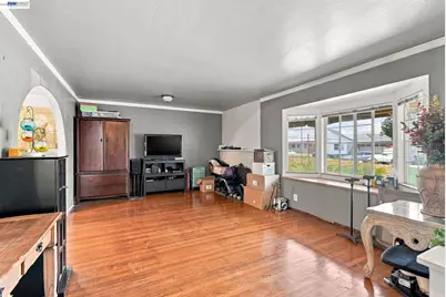 1451 Linfield Ln, Hayward, CA 94545 - Photo 9