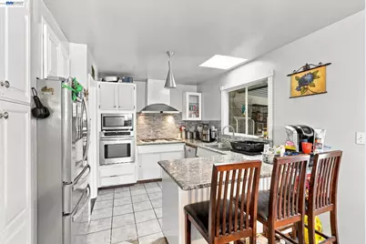 1451 Linfield Ln, Hayward, CA 94545 - Photo 15