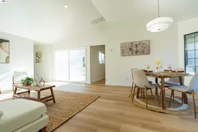 1057 Topsail Drive, Vallejo, CA 94591 - Photo 9
