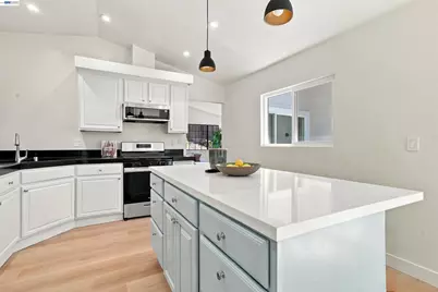 1057 Topsail Drive, Vallejo, CA 94591 - Photo 45