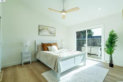 1057 Topsail Drive, Vallejo, CA 94591 - Photo 11