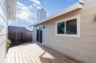 1057 Topsail Dr, Vallejo, CA 94591 - Photo 17
