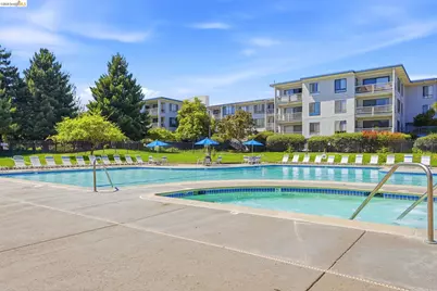 3 Commodore #158, Emeryville, CA 94608 - Photo 45