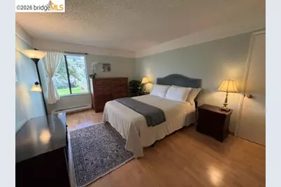 3 Commodore #158, Emeryville, CA 94608 - Photo 23