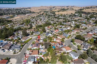 124 Chestnut Dr, Hercules, CA 94547 - Photo 59