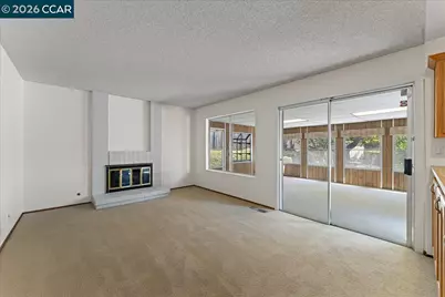 124 Chestnut Dr, Hercules, CA 94547 - Photo 17